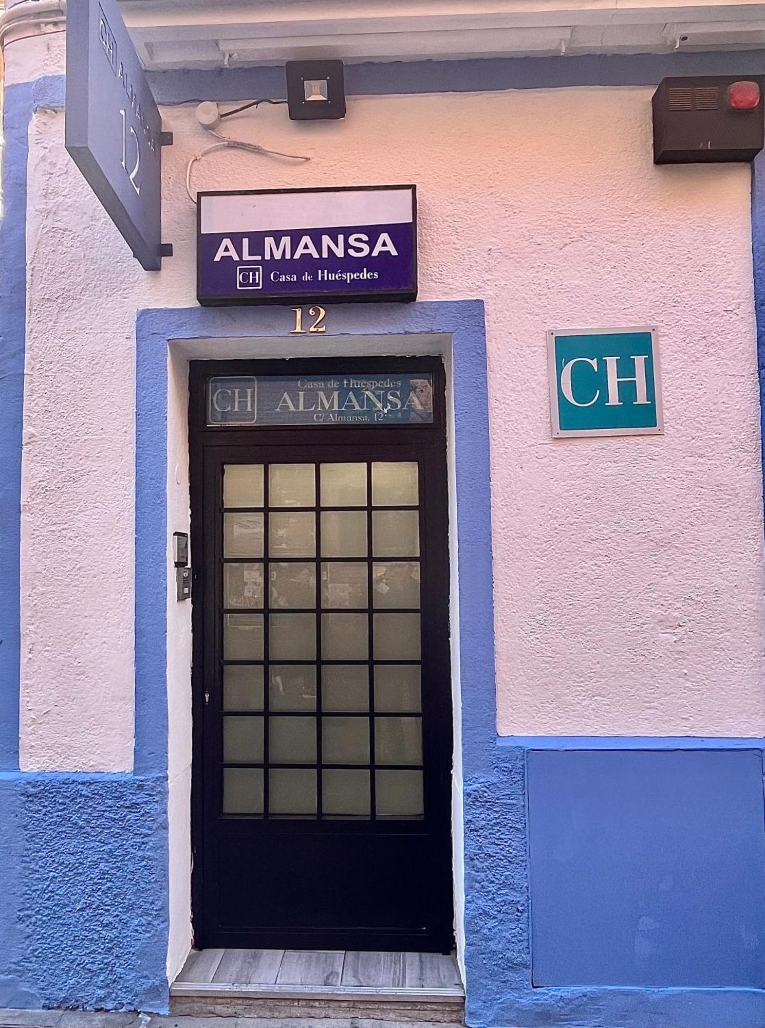 Hotel Casa De Huespedes Almansa à Madrid Extérieur photo