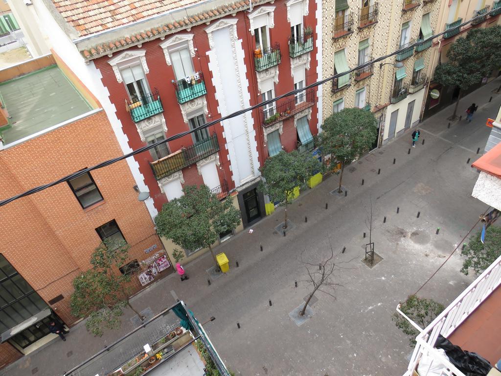 Hotel Casa De Huespedes Almansa à Madrid Extérieur photo